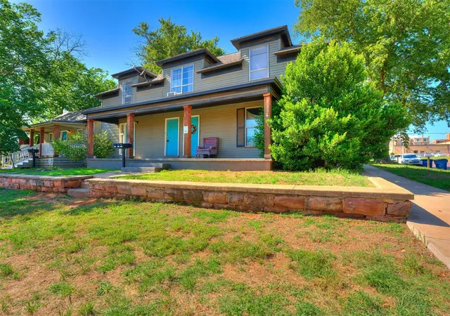 Photo 4 of Multi family home for sale at 220 E Springer Ave, Guthrie, OK 73044 | MLS# 1211287 | Listing updated on 2026-09-14
