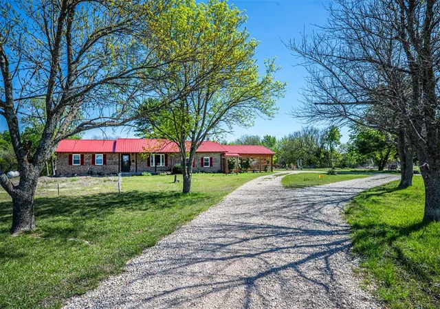 1st image of 4045 County Road 1510, Stratford, OK 74872 | MLS# 1211535