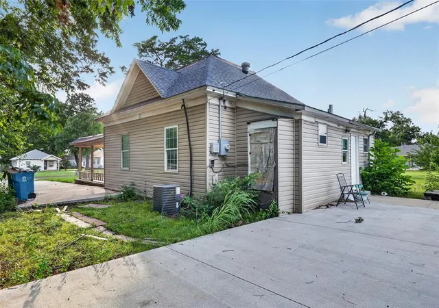 Photo 4 of Single family home for sale at 720 N Boulevard St, Edmond, OK 73034 | MLS# 1211551 | Listing updated on 2026-08-30