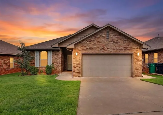 Photo 1 of Single family home for sale at 3433 Nw 164th Terrace, Edmond, OK 73013 | MLS# 1211565 | Listing updated on 2026-06-30