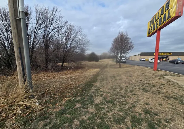 3rd image of 1451 S Morgan Rd, Oklahoma City, OK 73128 | MLS# 1211635
