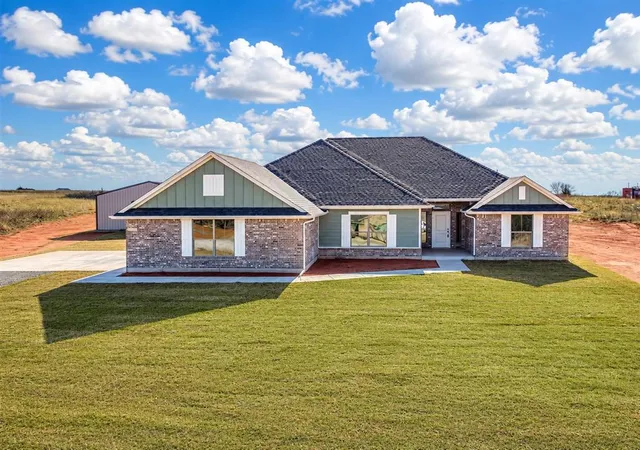 Photo 3 of Single family home for sale at 1983 Twin Spires Trl, Blanchard, OK 73010 | MLS# 1211664 | Listing updated on 2026-08-08