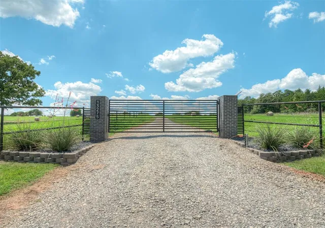 Single family home for sale at 13275 N Harrah Rd, Luther, OK 73054 | MLS# 1211677