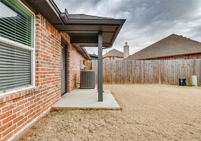 2nd image of 10808 NW 119th Pl, Yukon, OK 73099