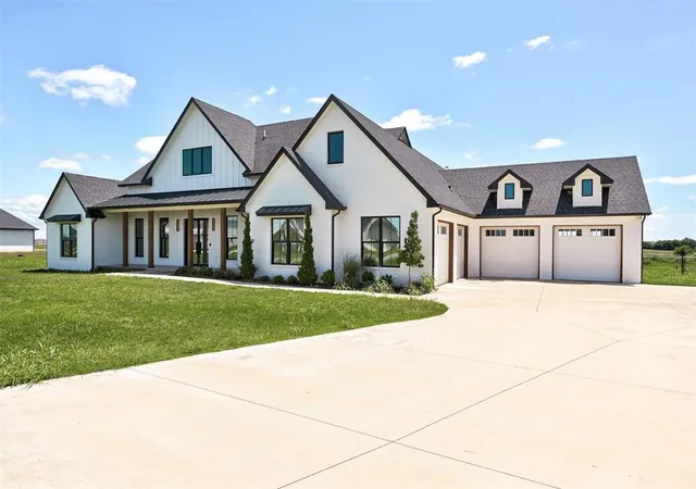 3rd image of 22720 Tuscan Estates Dr, Edmond, OK 73025 | MLS# 1211729