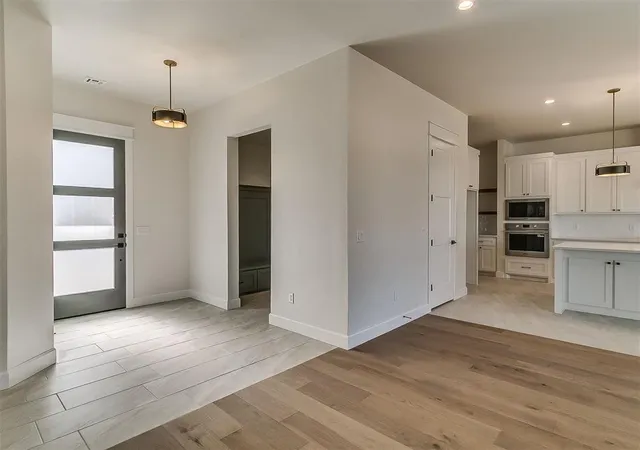 4th image of 3344 Sagebrush Pl, Yukon, OK 73099 | MLS# 1211863
