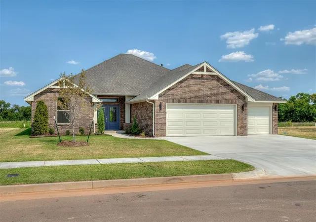 1st image of 5008 Vine Cliff Rd, Mustang, OK 73064 | MLS# 1211899