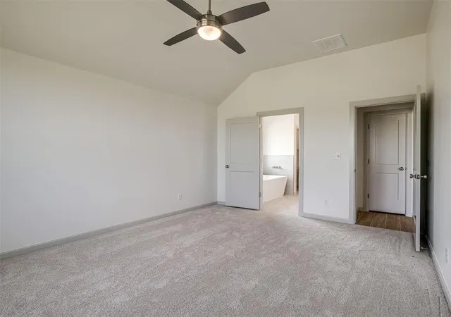 Photo 4 of Single family home for sale at 5008 Vine Cliff Rd, Mustang, OK 73064 | MLS# 1211899 | Listing updated on 2026-09-30