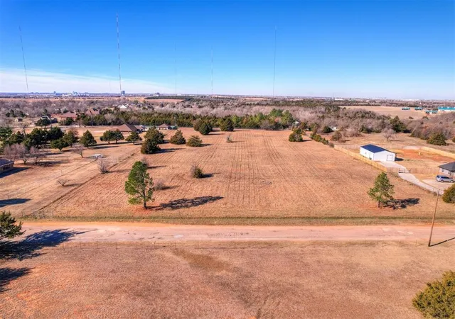 Photo 3 of Sale Pending at N Hassett Rd, Oklahoma City, OK 73131 | MLS# 1211948 | Listing updated on 2026-06-05