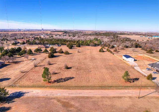 Photo 3 of Sale Pending at N Hassett Rd, Oklahoma City, OK 73131 | MLS# 1211948 | Listing updated on 2026-06-05