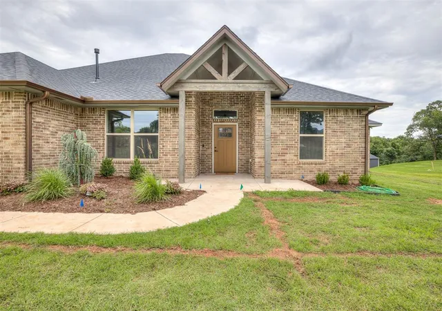 Photo 2 of Single family home for sale at 10924 Sandstone Ridge Way, Guthrie, OK 73044 | MLS# 1212074 | Listing updated on 2026-10-07
