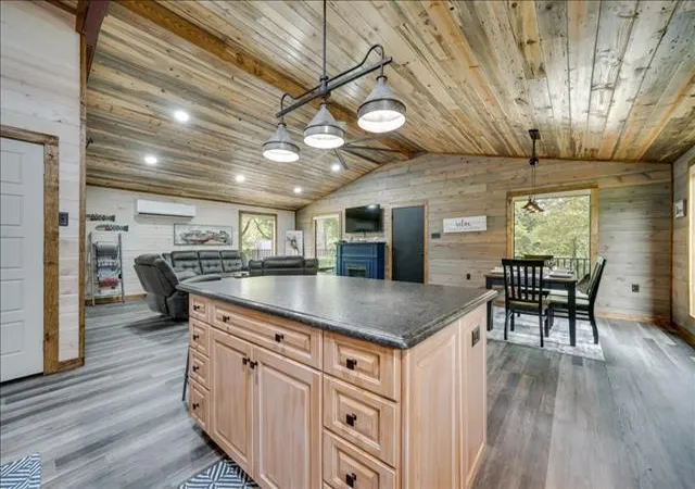 3rd image of 271 River W Ln, Broken Bow, OK 74728 | MLS# 1212192