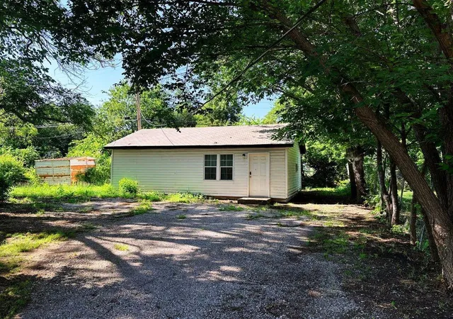 image of 1711 Nw Kingsbury Ave, Lawton, OK 73507 | MLS# 1212276