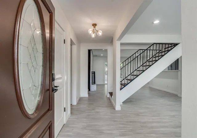 3rd image of 3008 Robin Ridge Rd, Oklahoma City, OK 73120 | MLS# 1212343
