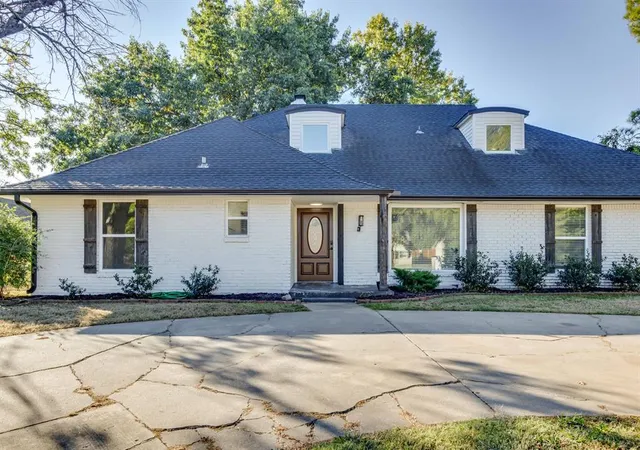42nd image of 3008 Robin Ridge Rd, Oklahoma City, OK 73120 | MLS# 1212343