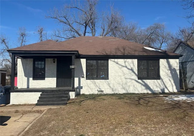 1st image of 2049 Ne 17th St, Oklahoma City, OK 73111 | MLS# 1212357