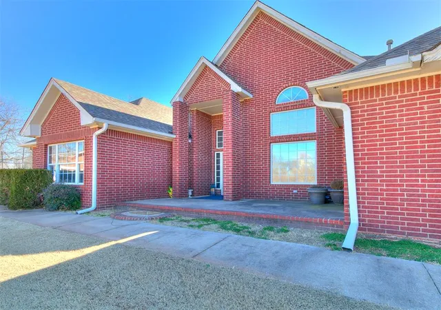 Photo 2 of Single family home for sale at 3826 Nw 32nd Street, Newcastle, OK 73065 | MLS# 1212368 | Listing updated on 2026-06-01