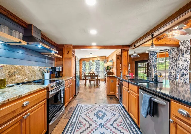 2nd image of 30 Split Shot Cir, Broken Bow, OK 74728 | MLS# 1212376