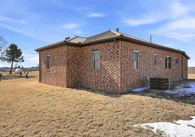 Homes for sale in Headrick, OK | 16127 S County Road 211, Headrick, OK 73549 | MLS# 1212404