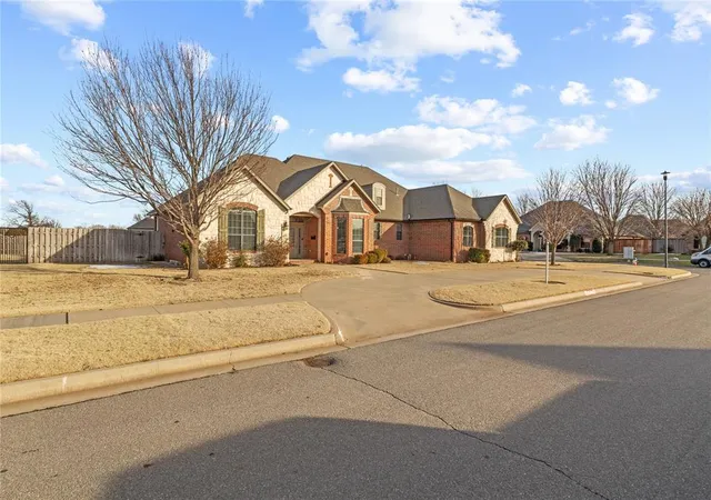 2nd image of 3500 Callaway Dr, Weatherford, OK 73096 | MLS# 1212476