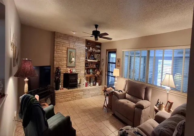 Photo 4 of Sale Pending at 4321 NW 49th Street, Oklahoma City, OK 73112 | MLS# 1212540 | Listing updated on 2026-02-07