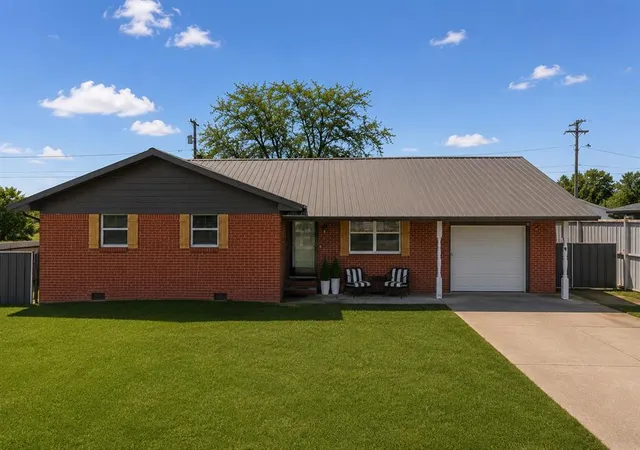 Homes for sale in Waurika, OK | 521 E Florida Ave, Waurika, OK 73573 | MLS# 1212620