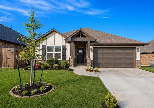 1st image of 9501 Nw 93rd St, Yukon, OK 73099 | MLS# 1212930