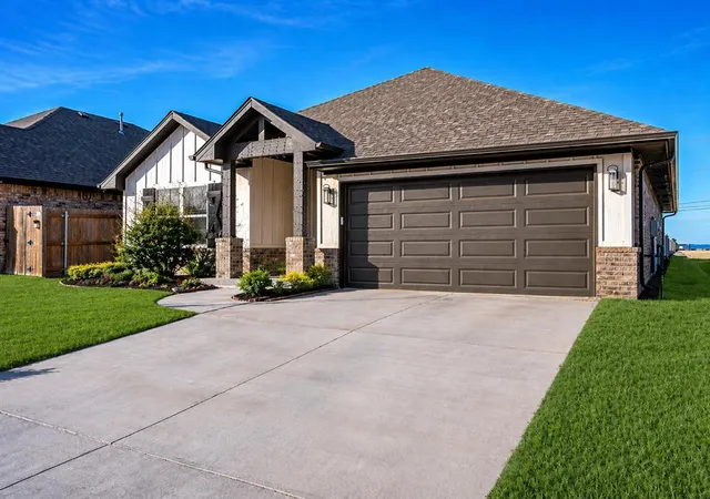 2nd image of 9501 Nw 93rd St, Yukon, OK 73099 | MLS# 1212930