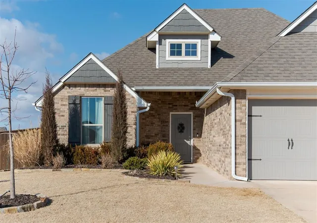 2nd image of 9233 Nw 90th St, Yukon, OK 73099 | MLS# 1212941