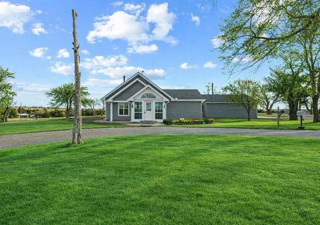 Homes for sale in Weatherford, OK | 24484 E 990 Rd, Weatherford, OK 73096 | MLS# 1212961