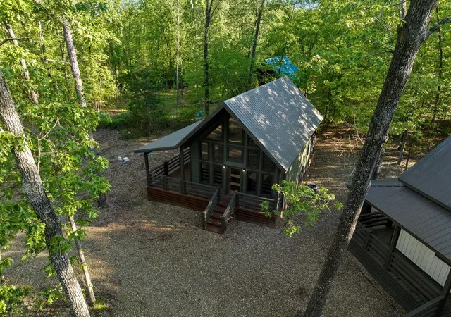 2nd image of 203 Infinity Pines Dr, Broken Bow, OK 74728 | MLS# 1213027