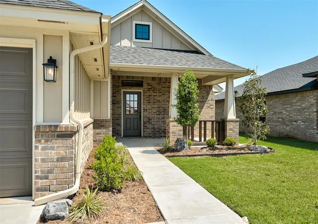 Photo 3 of Single family home for sale at 4817 Desert Willow Ln, Edmond, OK 73034 | MLS# 1213032 | Listing updated on 2026-09-15