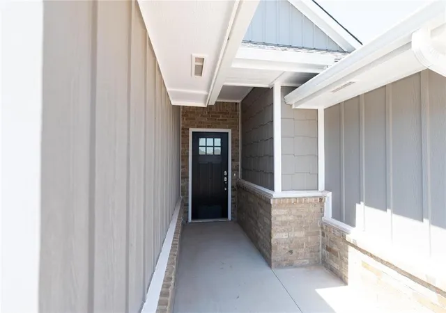 2nd image of 8416 Hazelwood Wy, Edmond, OK 73034 | MLS# 1213069