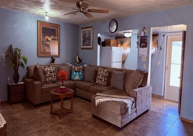 Photo 3 of Single family home for sale at 329 S 24th Street, Clinton, OK 73601 | MLS# 1213093 | Listing updated on 2026-09-21