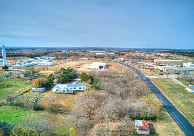 Photo 20 of Sale Pending at 205 N Old Stroud Rd, Stroud, OK 74079 | MLS# 1213182 | Listing updated on 2026-09-15