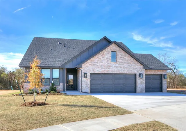 Single family home for sale at 9404 NW 75th Street, Yukon, OK 73099 | MLS# 1213193 | Listing updated on 2026-05-09
