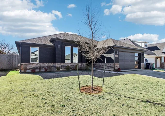 2nd image of 13320 Sw 8th St, Yukon, OK 73099 | MLS# 1213206