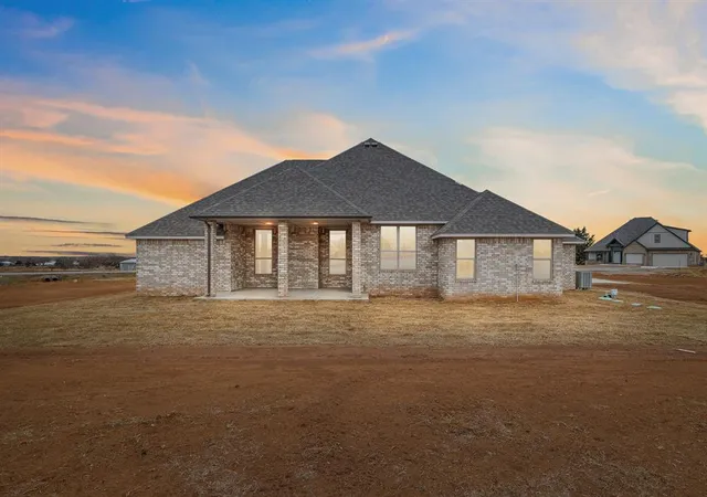 Photo 36 of Sale Pending at 1922 Valley Ranch Rd, Blanchard, OK 73010 | MLS# 1213211 | Listing updated on 2026-09-06