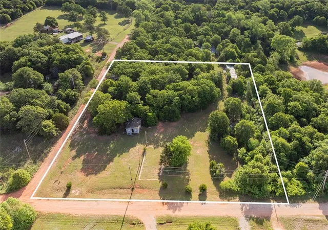 1st image of 20220 Holmes Rd, Luther, OK 73054 | MLS# 1213239