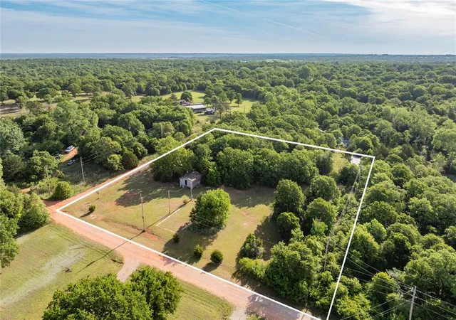 Photo 3 of Sale Pending at 20220 Holmes Rd, Luther, OK 73054 | MLS# 1213239 | Listing updated on 2026-07-25
