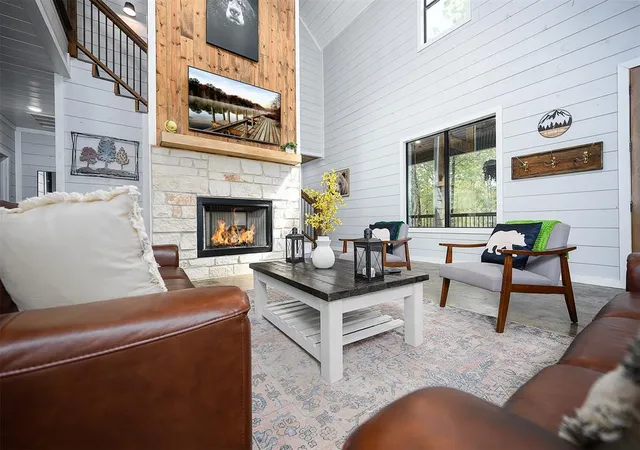 Photo 2 of Single family home for sale at 249 N Alaqua Trl, Broken Bow, OK 74728 | MLS# 1213419 | Listing updated on 2026-10-08