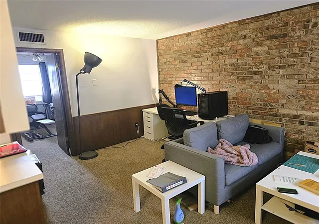 Listing Photo 2 - Condo for sale in building located at 415 N Harmon Ave, Watonga, OK 73772