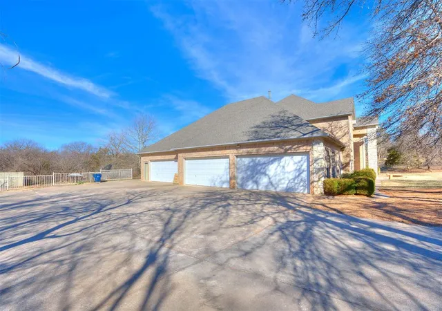 3rd image of 3201 Wakefield Ln, Choctaw, OK 73020 | MLS# 1213520