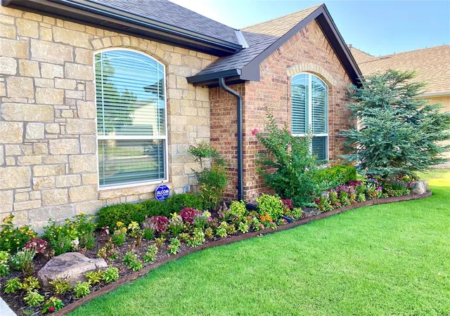 Photo 2 of Single family home for sale at 15924 Capri Ln, Edmond, OK 73013 | MLS# 1213542 | Listing updated on 2026-02-11