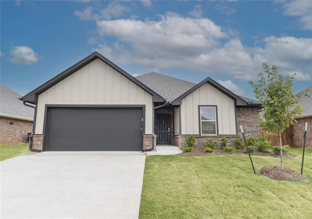 2nd image of 8708 Poppey Pl, Yukon, OK 73099 | MLS# 1213680