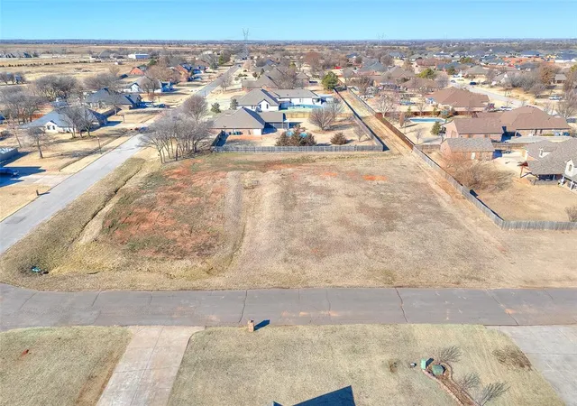 1st image of 13033 Sw 10th St, Yukon, OK 73099 | MLS# 1213889