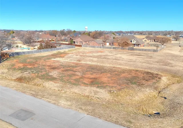 3rd image of 13033 Sw 10Th St, Yukon, OK 73099 | MLS# 1213889