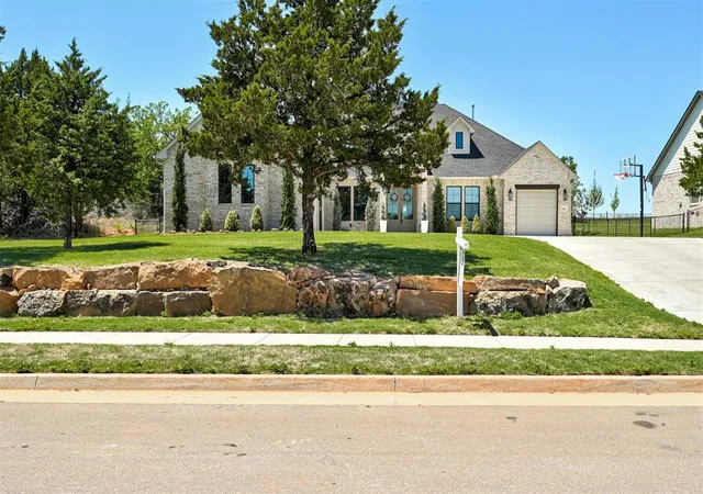 1st image of 8111 Goldfinch Dr, Guthrie, OK 73044 | MLS# 1213950