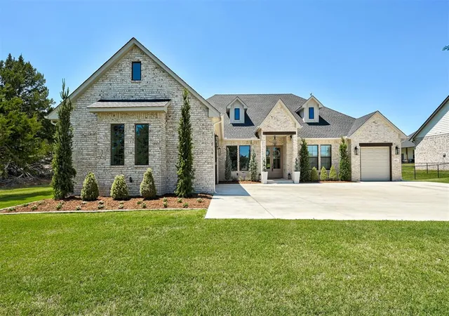 3rd image of 8111 Goldfinch Dr, Guthrie, OK 73044 | MLS# 1213950
