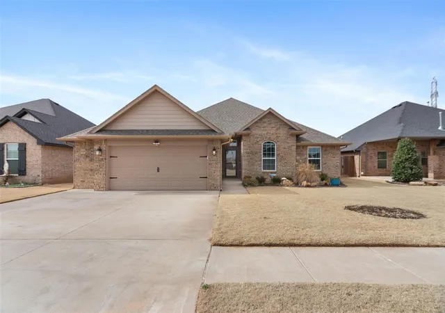Photo 4 of Single Family Residence at 7309 Elaine St, Yukon, OK 73099 | MLS# 1214012 | | Sold on 2026-04-10